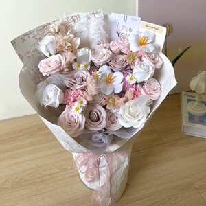 Pink manta soap mix flowers